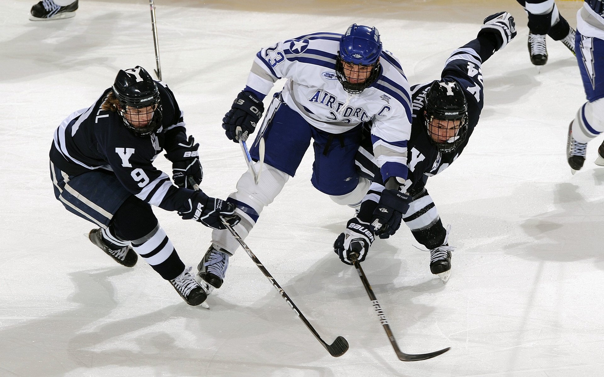 “胡利安·门德斯的全能表现，成为阿根廷美洲狮队的进攻新动力”