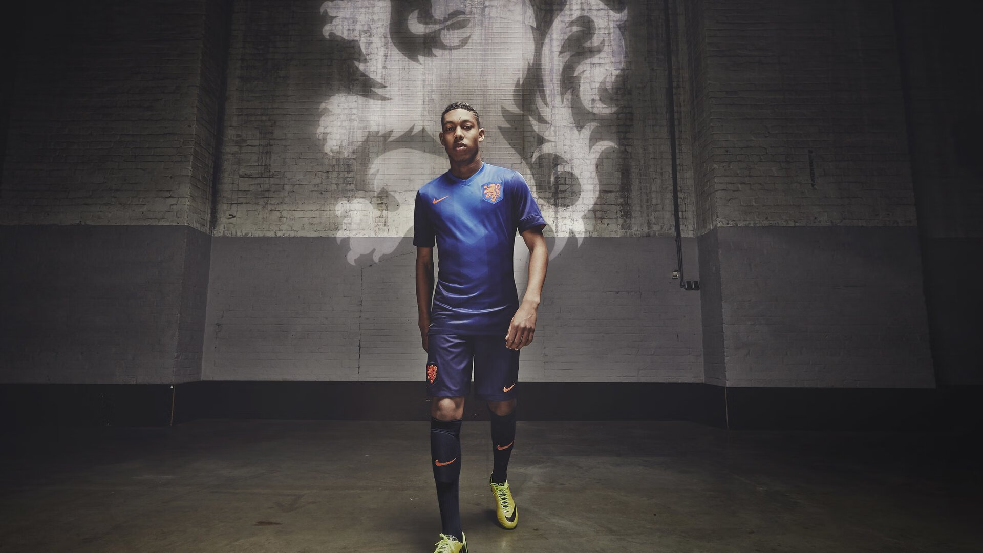 青少年足球运动员海外交流项目合作不断扩大,提升国际视野,青少年足球青训